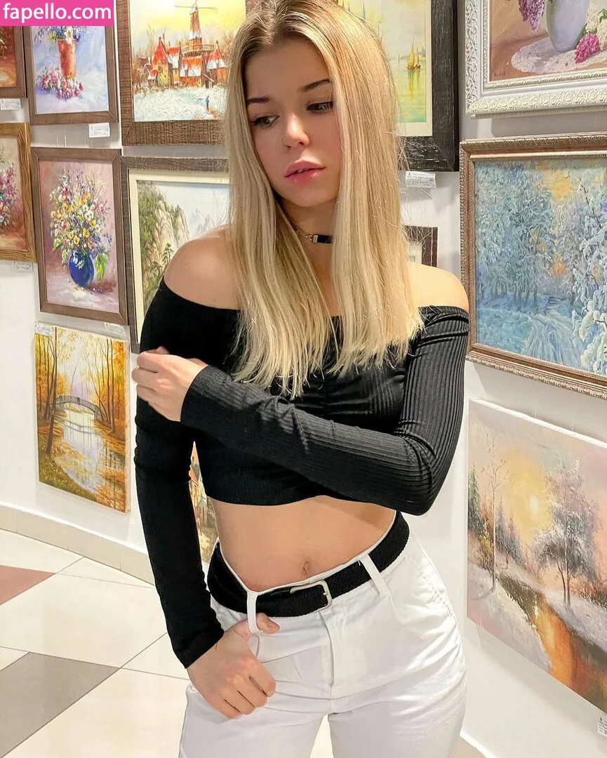 / Shuly / Shustikk / shulyyyyyy / shulyyyyyyy Onlyfans Photo Gallery 