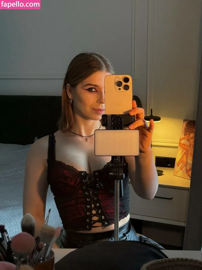 / Shuly / Shustikk / shulyyyyyy / shulyyyyyyy Onlyfans Photo Gallery 