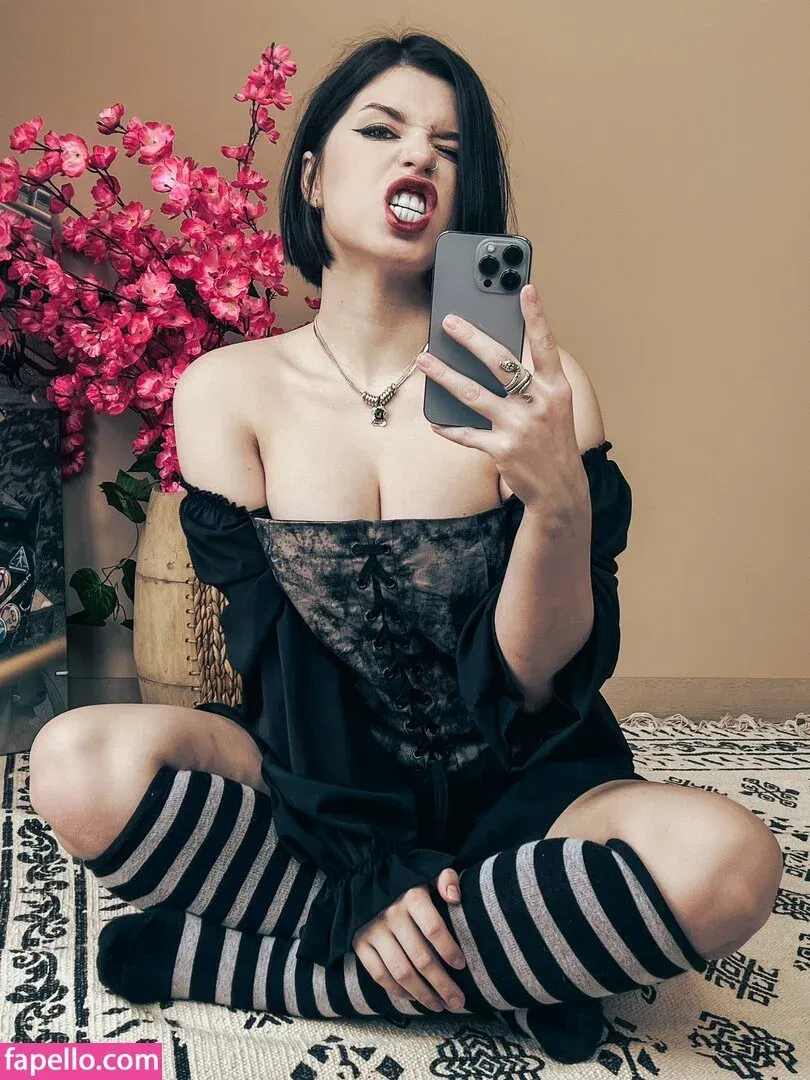 / Shuly / Shustikk / shulyyyyyy / shulyyyyyyy Onlyfans Photo Gallery 