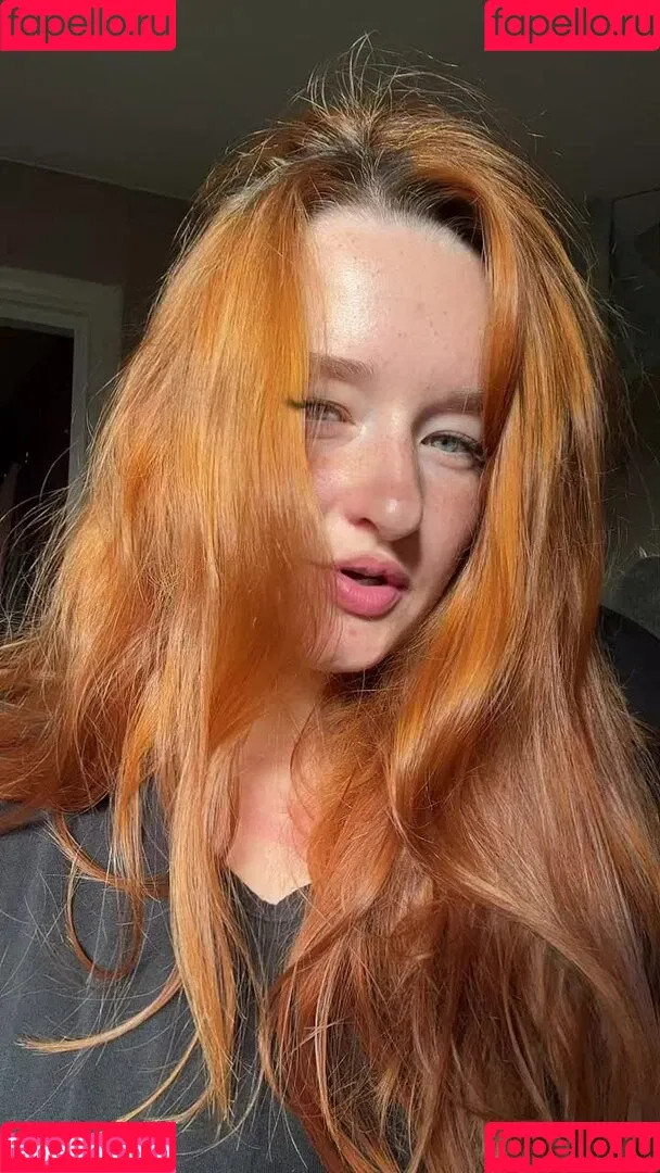 Elle Mae / eastern_eu_baby / ellexaus / https: Onlyfans Photo Gallery 