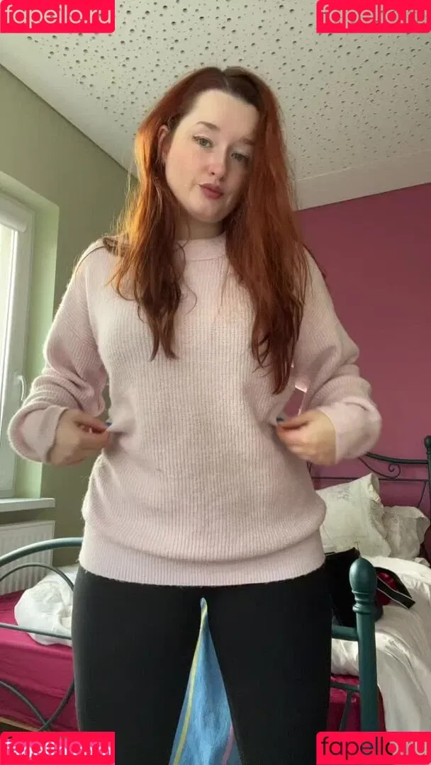 Elle Mae / eastern_eu_baby / ellexaus / https: Onlyfans Photo Gallery 