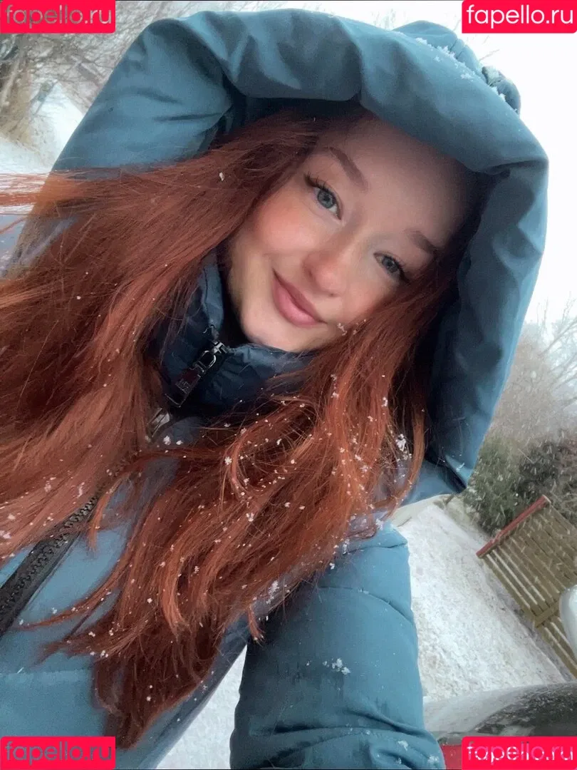 Elle Mae / eastern_eu_baby / ellexaus / https: Onlyfans Photo Gallery 