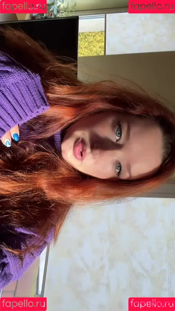 Elle Mae / eastern_eu_baby / ellexaus / https: Onlyfans Photo Gallery 