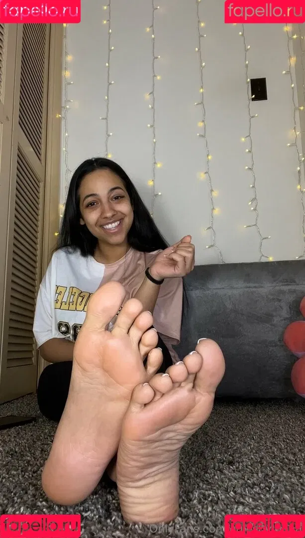 solesbyluna / solesbylunaa Onlyfans Photo Gallery 