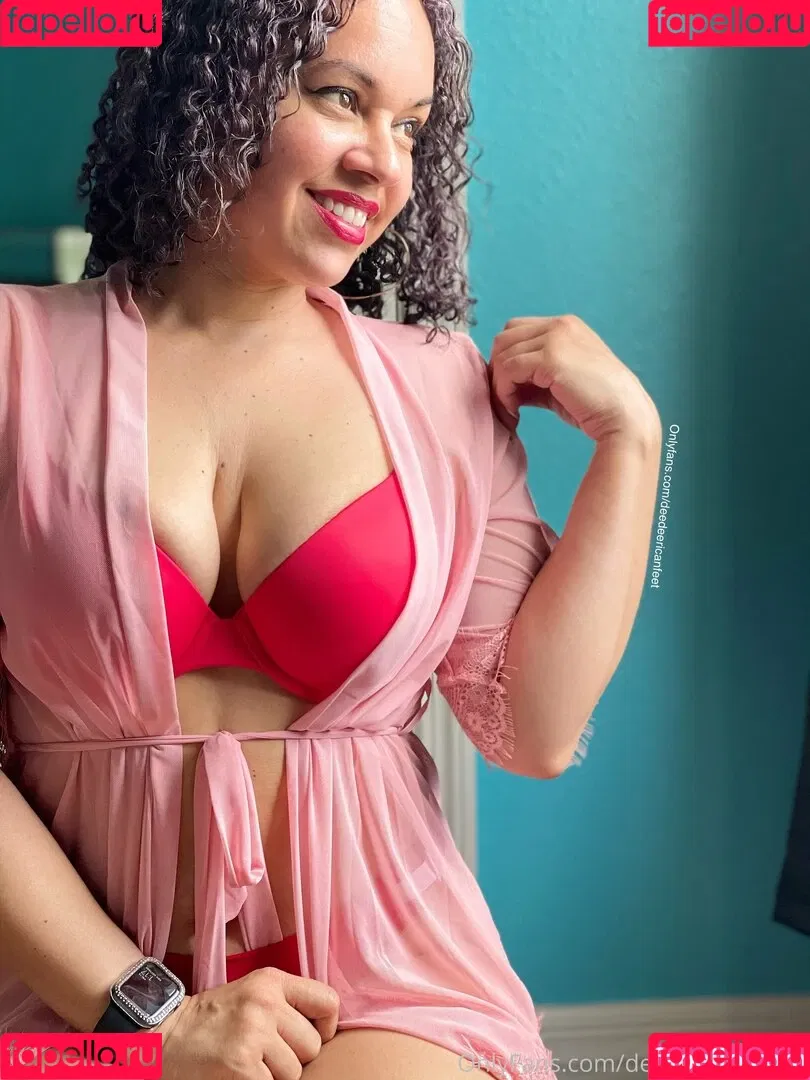 deedeericanfeet / deeedeeerican Onlyfans Photo Gallery 