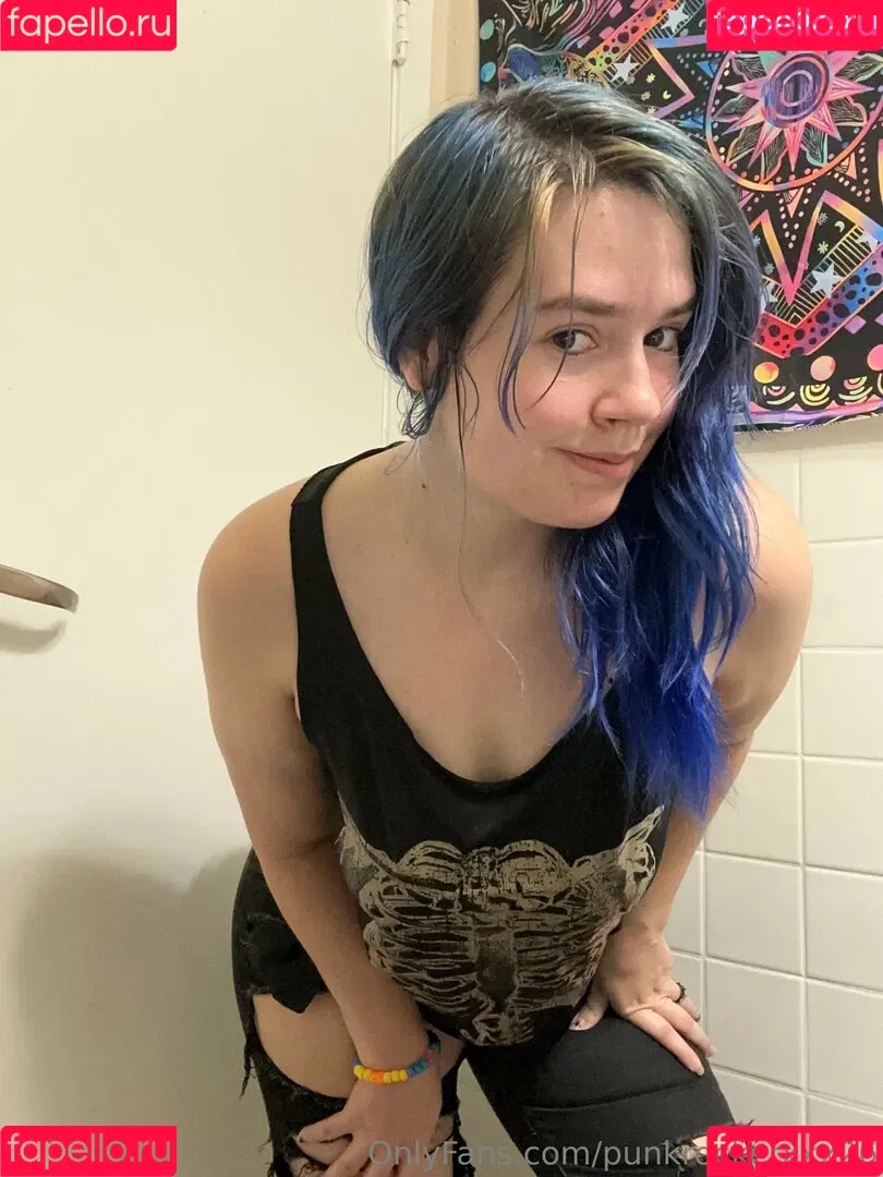 punkrockerxxx26 Onlyfans Photo Gallery 