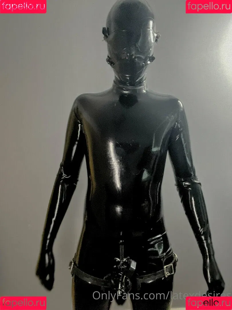 latexdesire_label / latexdesires Onlyfans Photo Gallery 