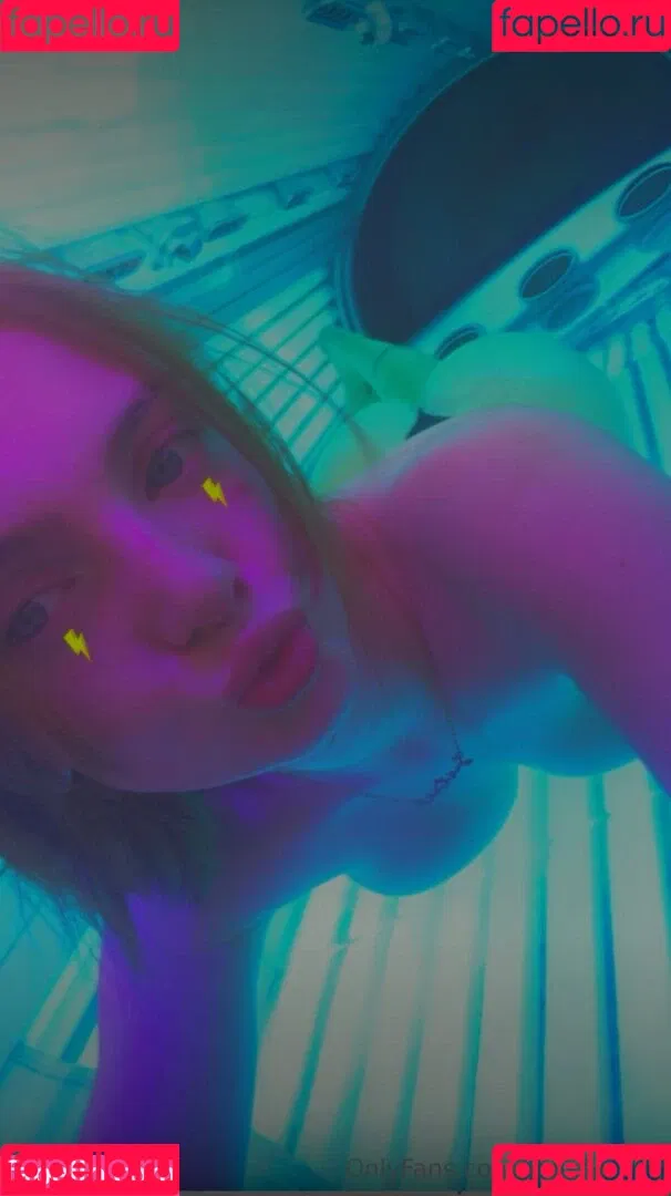 Lois Fleming / loisflemingxx / xloisfleming Onlyfans Photo Gallery 