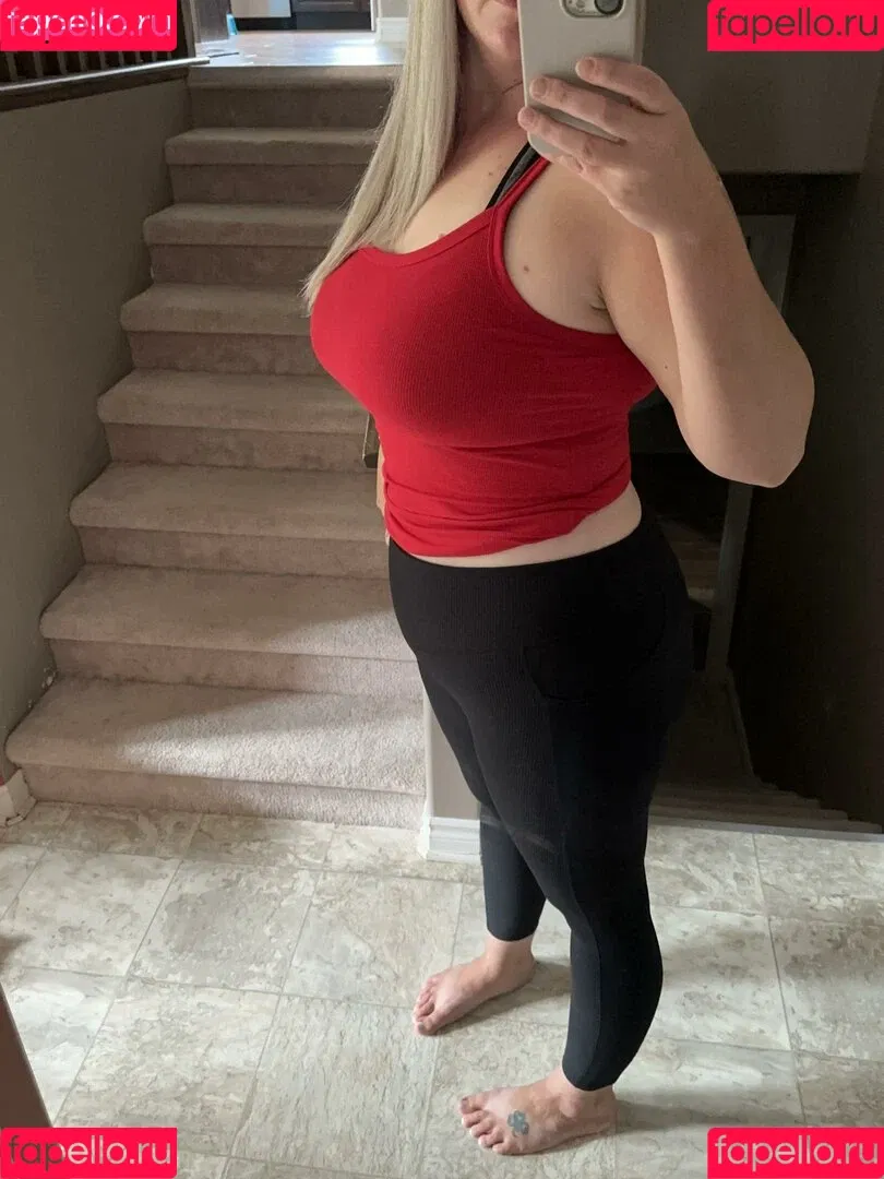 MissesP / misses.poe / neonlove613 Onlyfans Photo Gallery 