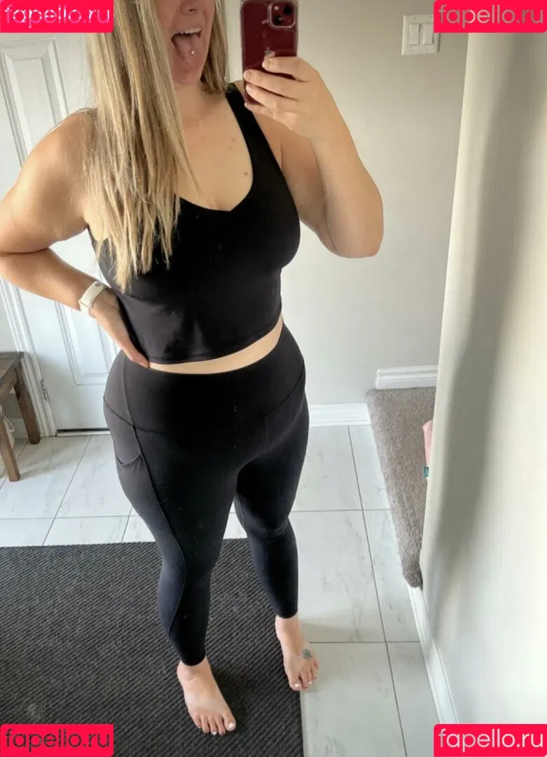 MissesP / misses.poe / neonlove613 Onlyfans Photo Gallery 