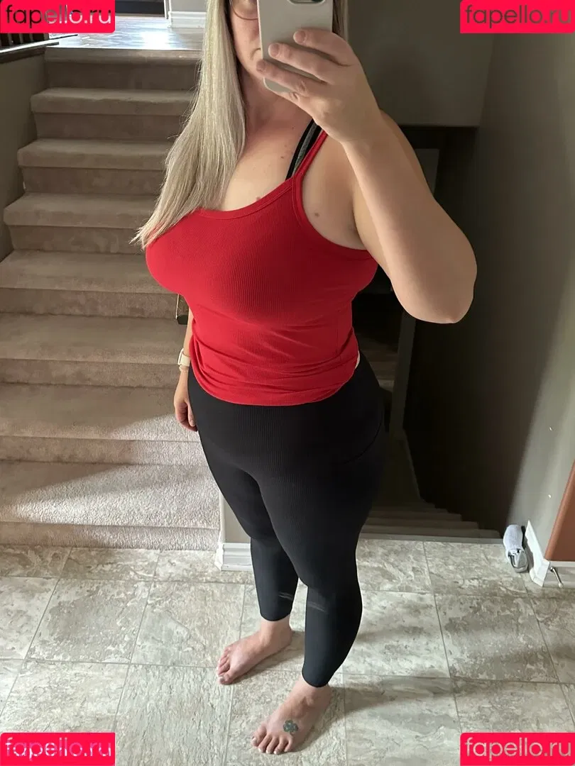 MissesP / misses.poe / neonlove613 Onlyfans Photo Gallery 