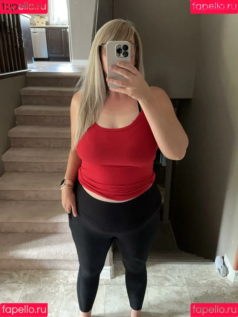 MissesP / misses.poe / neonlove613 Onlyfans Photo Gallery 