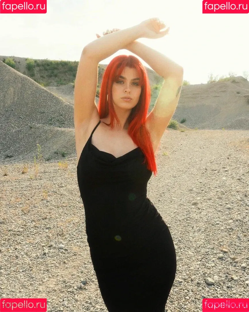 AnnaGazanis / anna.gazanis Onlyfans Photo Gallery 