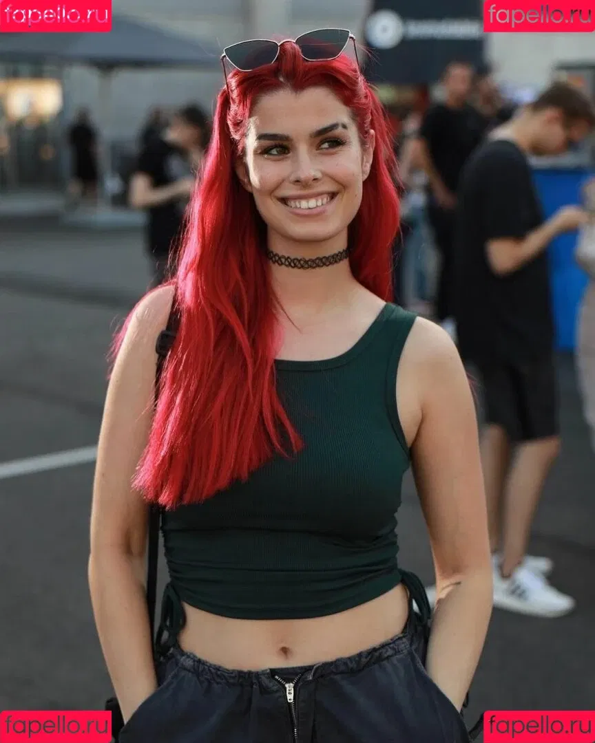 AnnaGazanis / anna.gazanis Onlyfans Photo Gallery 