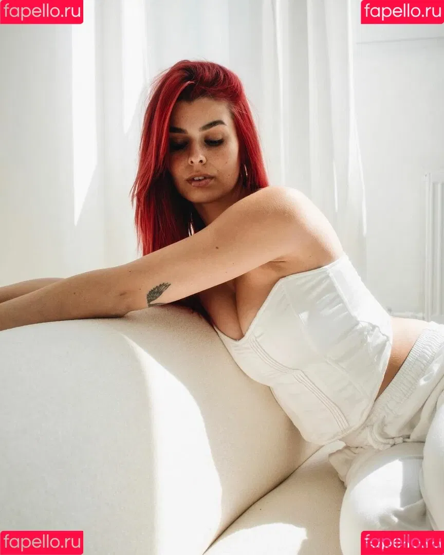 AnnaGazanis / anna.gazanis Onlyfans Photo Gallery 