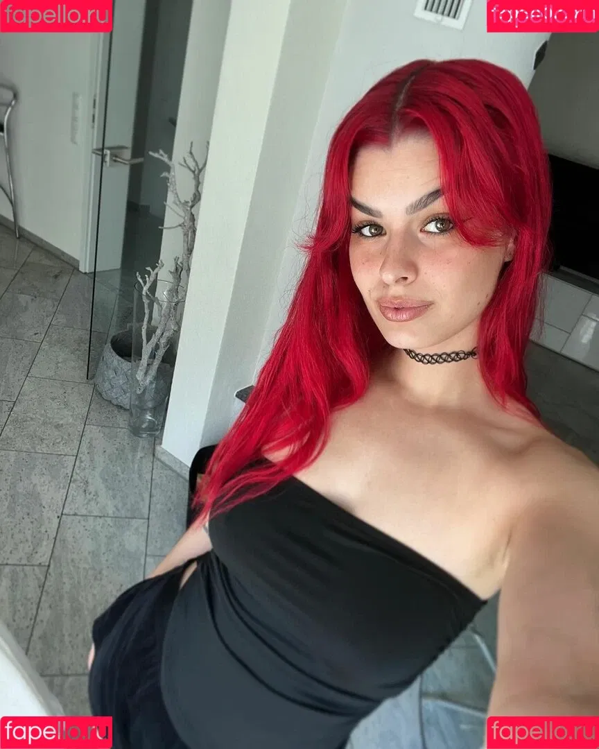 AnnaGazanis / anna.gazanis Onlyfans Photo Gallery 