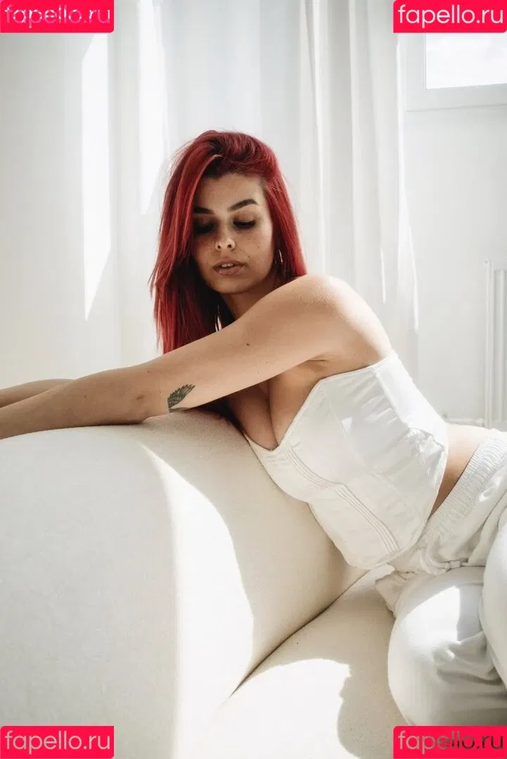 AnnaGazanis / anna.gazanis Onlyfans Photo Gallery 