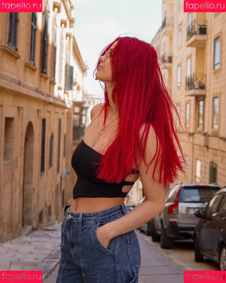 AnnaGazanis / anna.gazanis Onlyfans Photo Gallery 