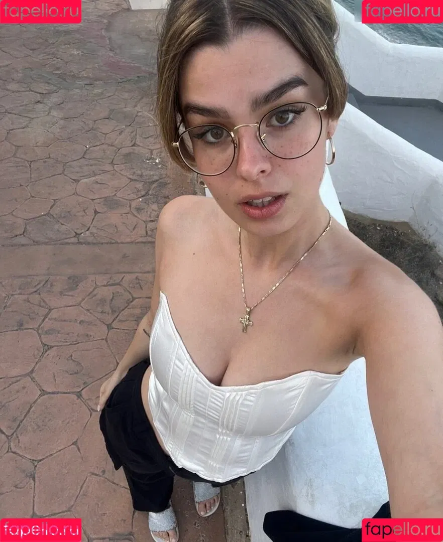 AnnaGazanis / anna.gazanis Onlyfans Photo Gallery 