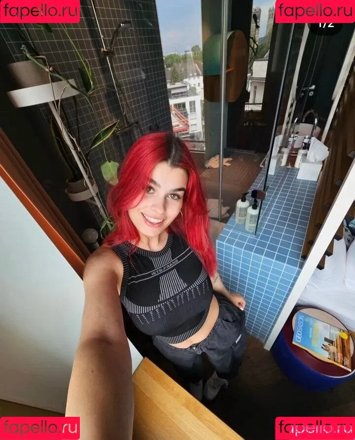 AnnaGazanis / anna.gazanis Onlyfans Photo Gallery 