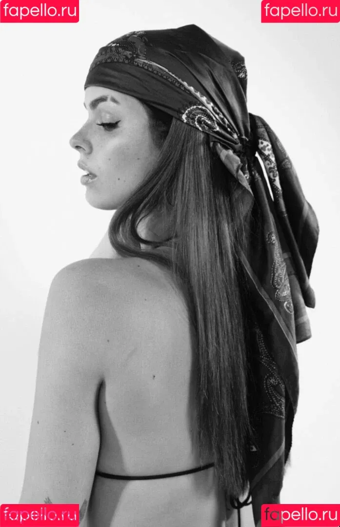 AnnaGazanis / anna.gazanis Onlyfans Photo Gallery 