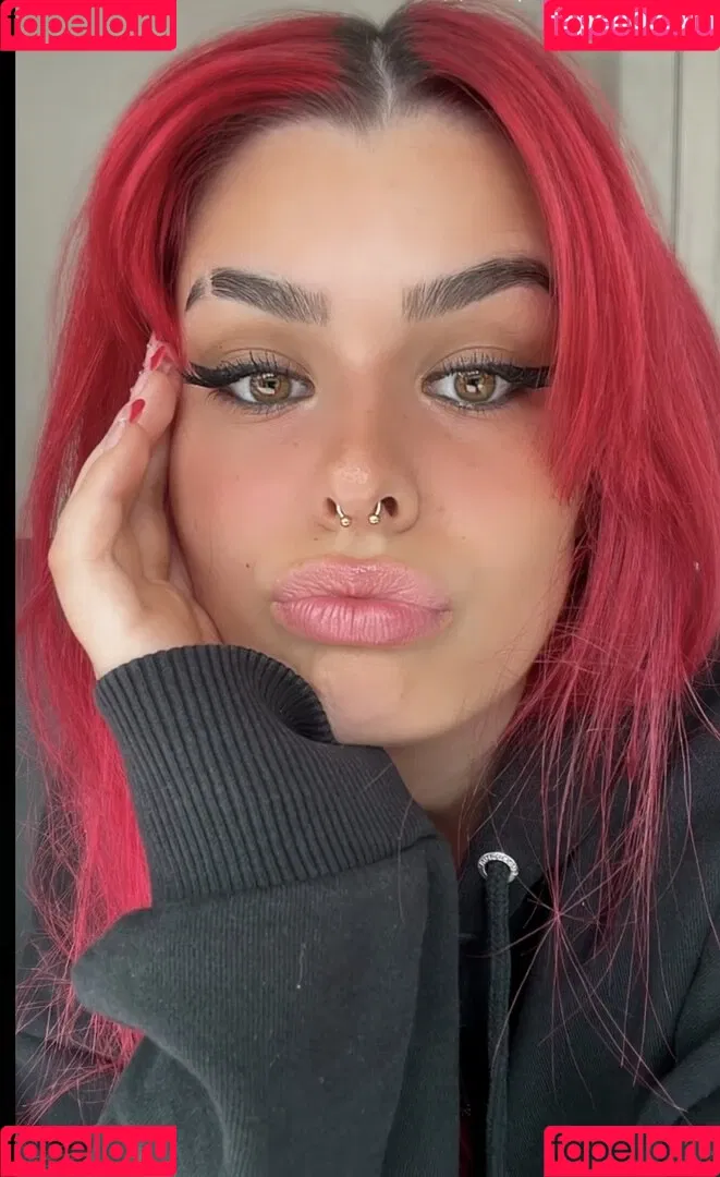 AnnaGazanis / anna.gazanis Onlyfans Photo Gallery 