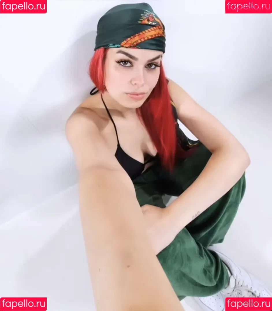 AnnaGazanis / anna.gazanis Onlyfans Photo Gallery 