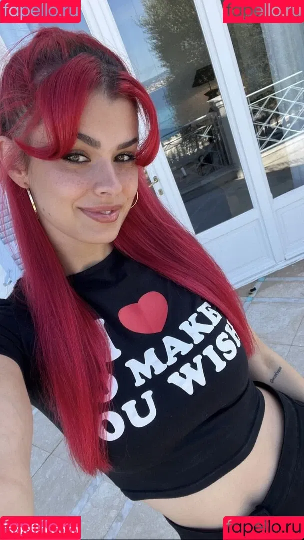 AnnaGazanis / anna.gazanis Onlyfans Photo Gallery 