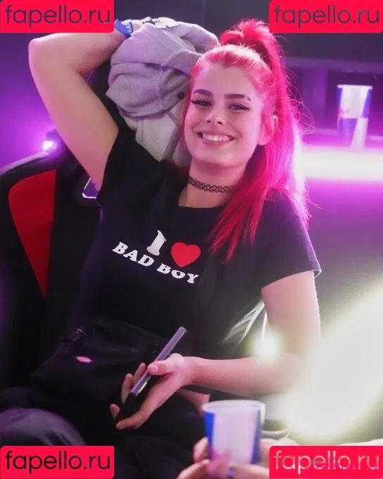 AnnaGazanis / anna.gazanis Onlyfans Photo Gallery 