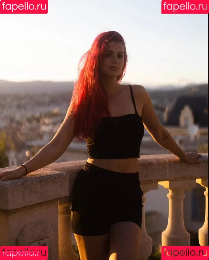 AnnaGazanis / anna.gazanis Onlyfans Photo Gallery 