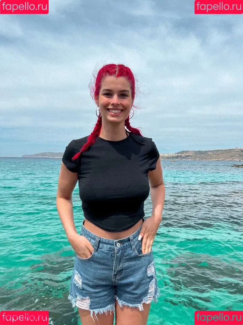 AnnaGazanis / anna.gazanis Onlyfans Photo Gallery 