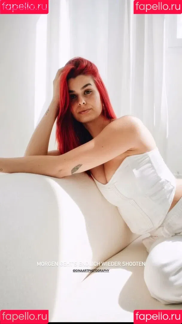 AnnaGazanis / anna.gazanis Onlyfans Photo Gallery 