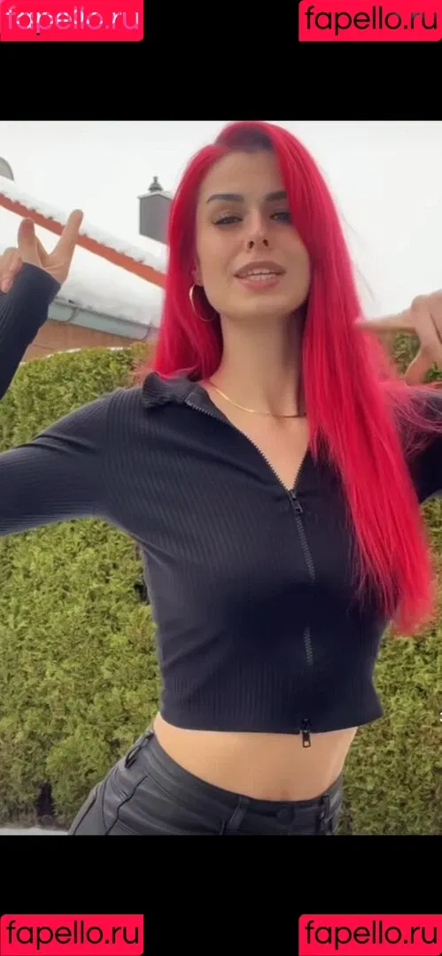 AnnaGazanis / anna.gazanis Onlyfans Photo Gallery 