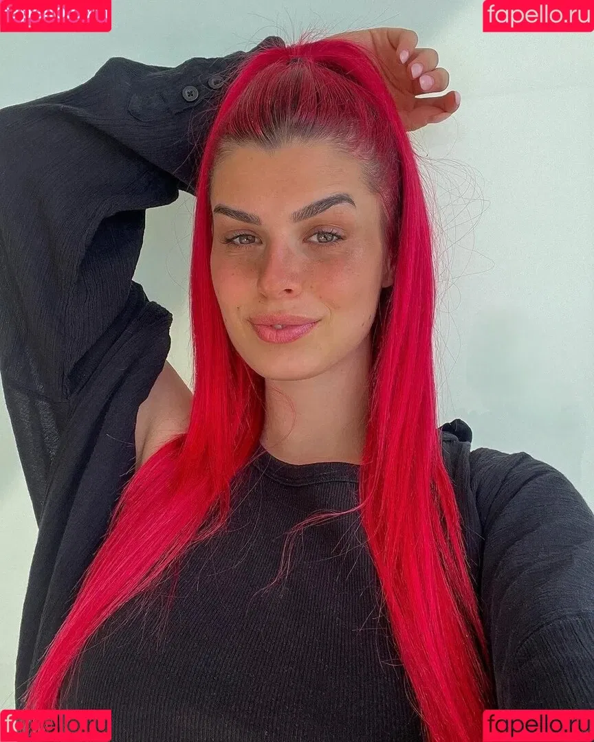 AnnaGazanis / anna.gazanis Onlyfans Photo Gallery 