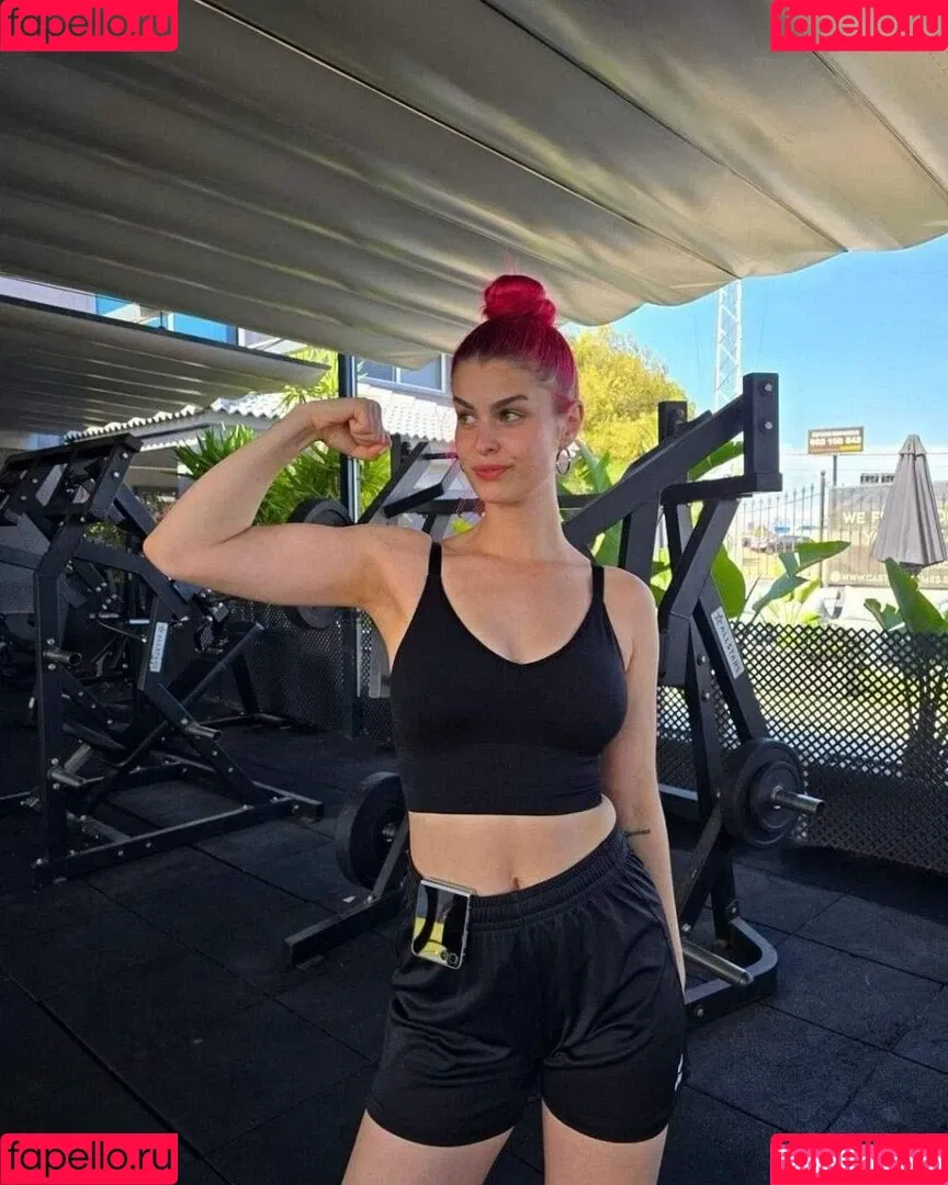 AnnaGazanis / anna.gazanis Onlyfans Photo Gallery 