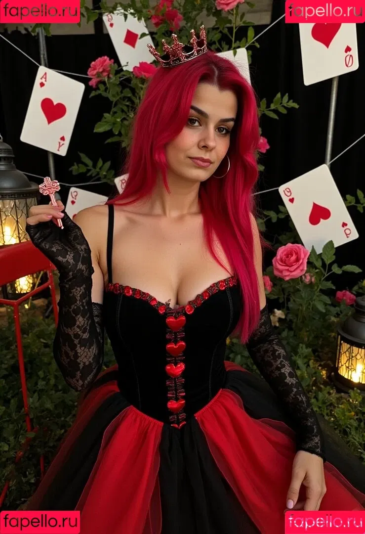 AnnaGazanis / anna.gazanis Onlyfans Photo Gallery 