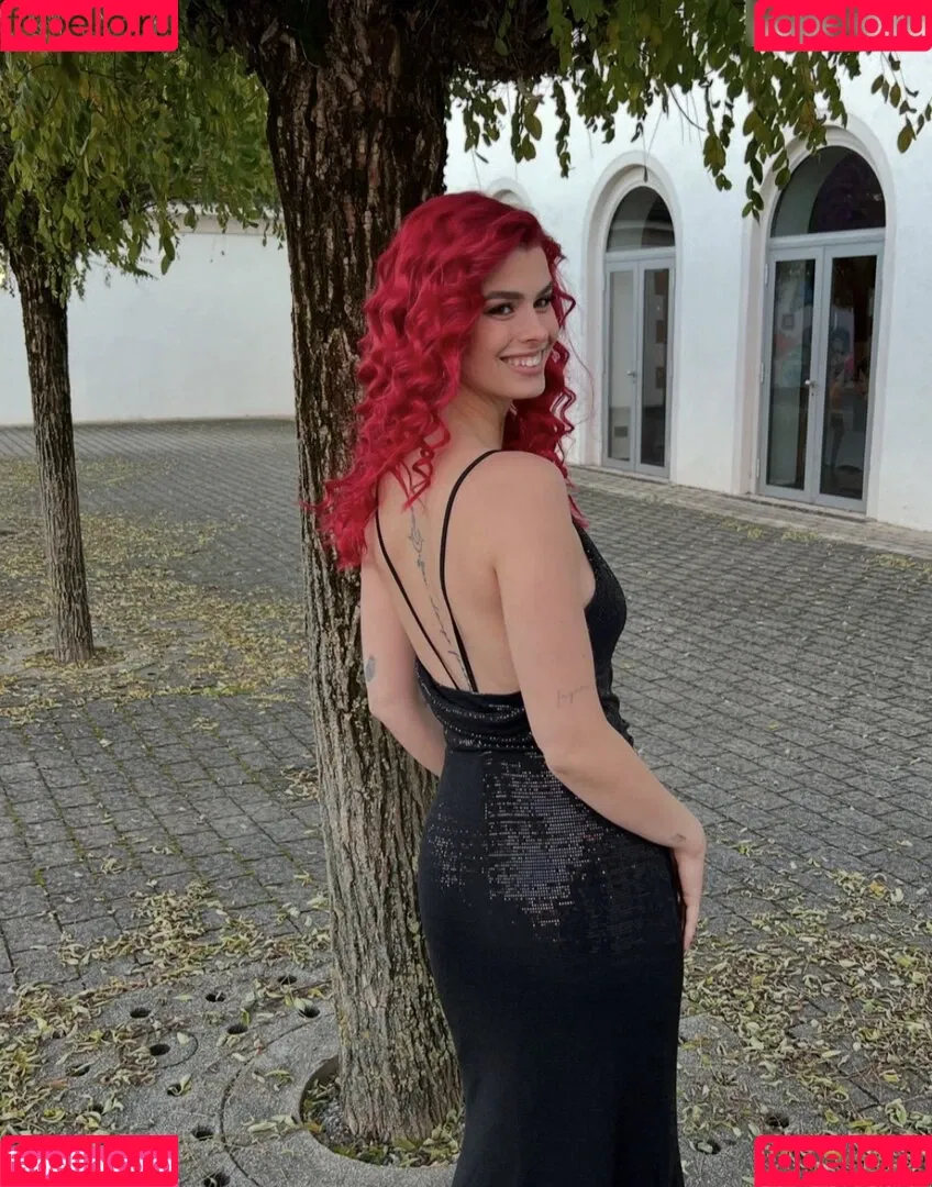 AnnaGazanis / anna.gazanis Onlyfans Photo Gallery 