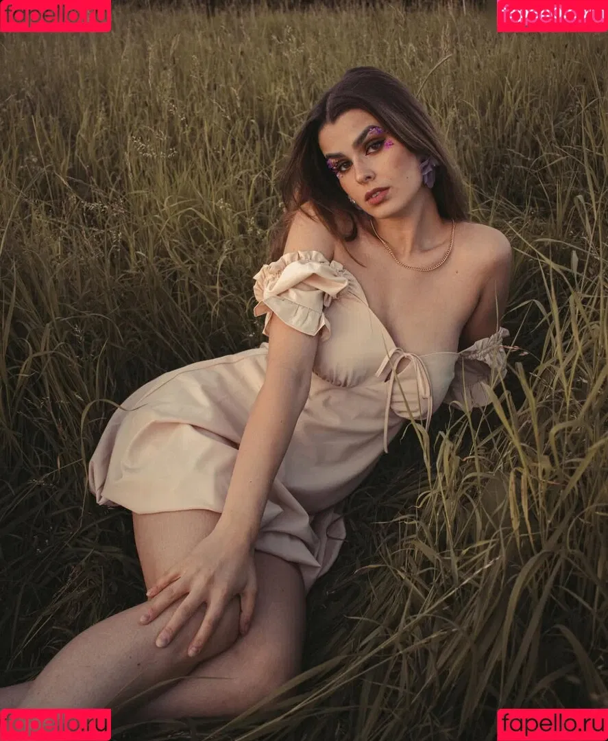 AnnaGazanis / anna.gazanis Onlyfans Photo Gallery 