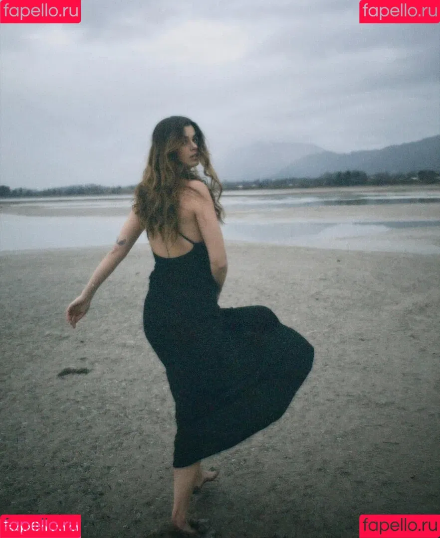 AnnaGazanis / anna.gazanis Onlyfans Photo Gallery 