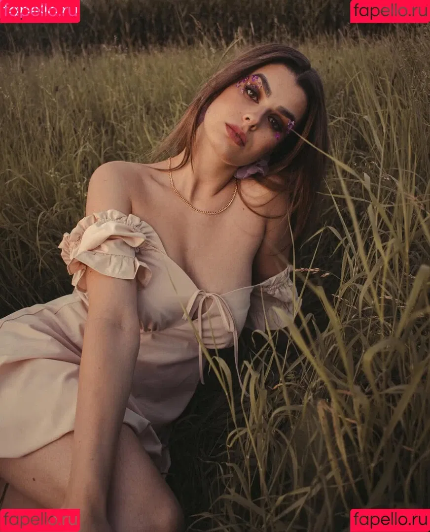 AnnaGazanis / anna.gazanis Onlyfans Photo Gallery 