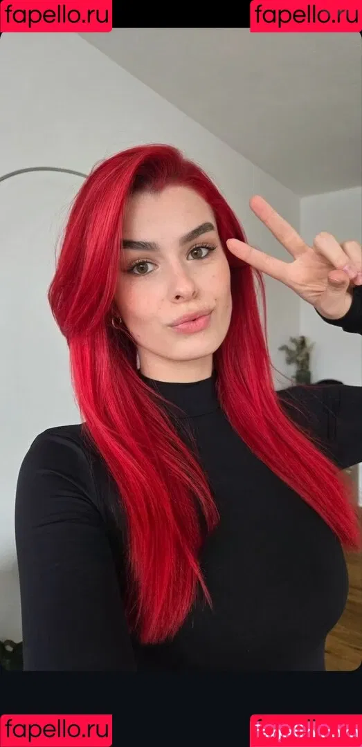 AnnaGazanis / anna.gazanis Onlyfans Photo Gallery 