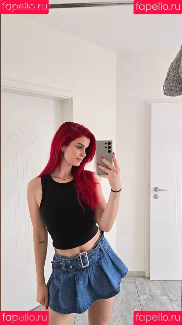 AnnaGazanis / anna.gazanis Onlyfans Photo Gallery 