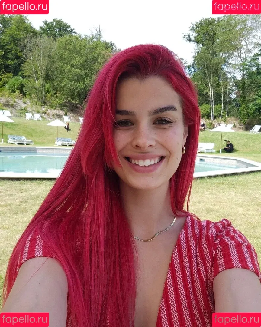 AnnaGazanis / anna.gazanis Onlyfans Photo Gallery 