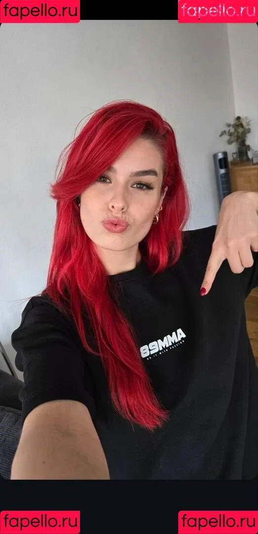 AnnaGazanis / anna.gazanis Onlyfans Photo Gallery 