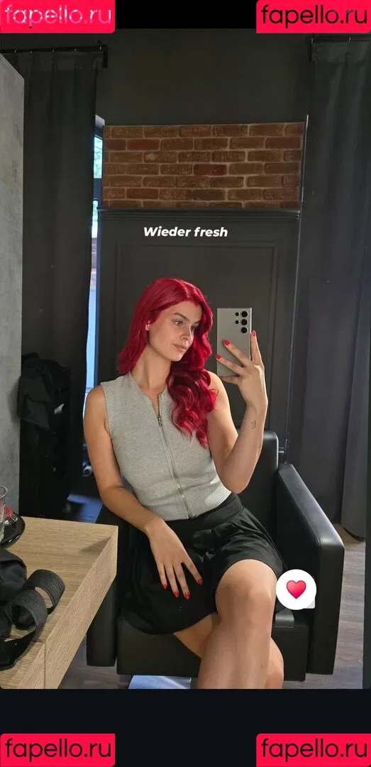 AnnaGazanis / anna.gazanis Onlyfans Photo Gallery 