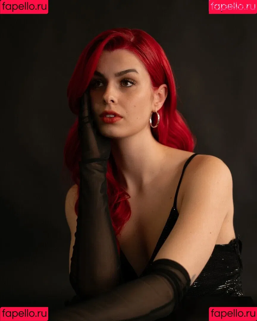 AnnaGazanis / anna.gazanis Onlyfans Photo Gallery 