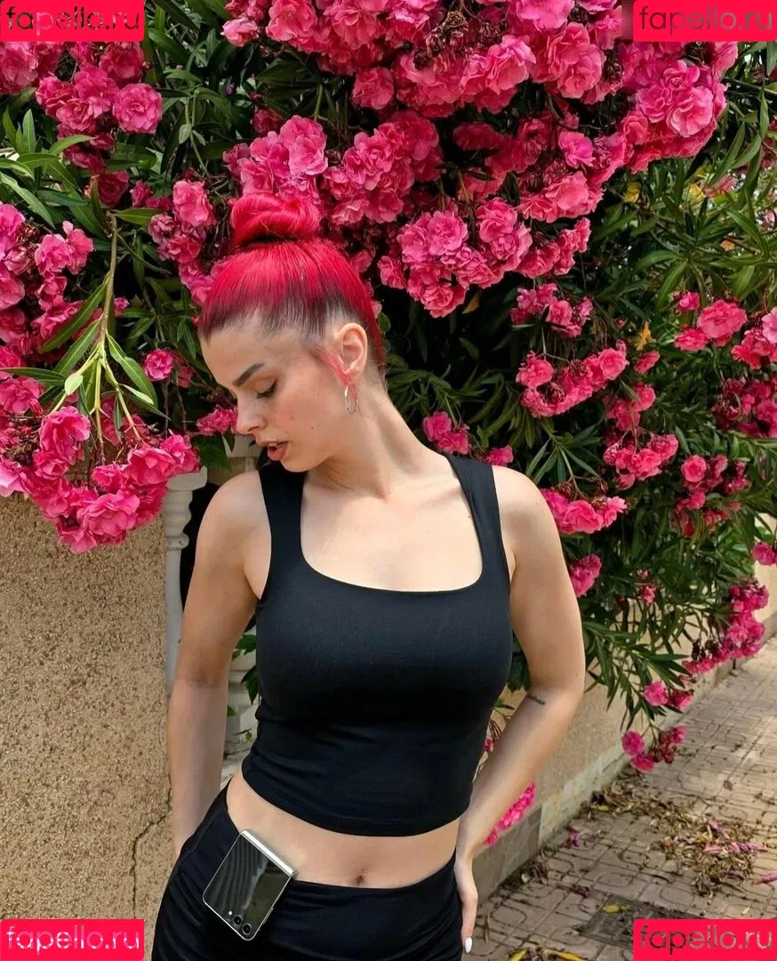 AnnaGazanis / anna.gazanis Onlyfans Photo Gallery 