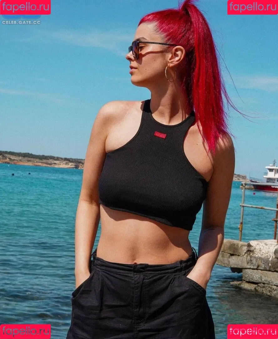 AnnaGazanis / anna.gazanis Onlyfans Photo Gallery 