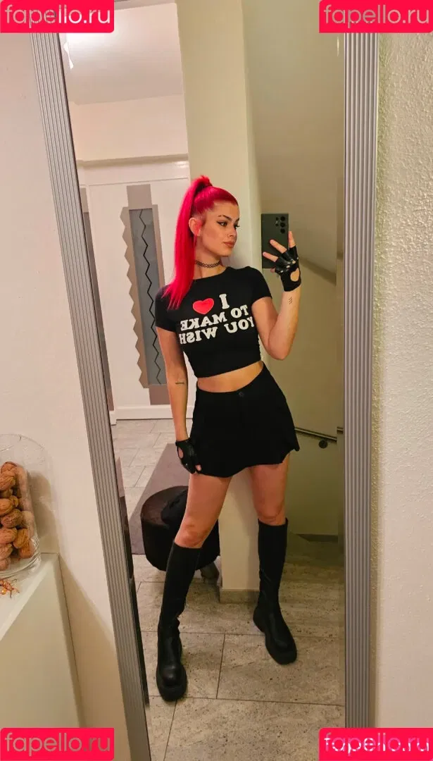 AnnaGazanis / anna.gazanis Onlyfans Photo Gallery 