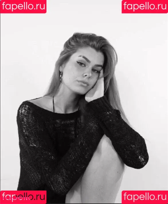 AnnaGazanis / anna.gazanis Onlyfans Photo Gallery 